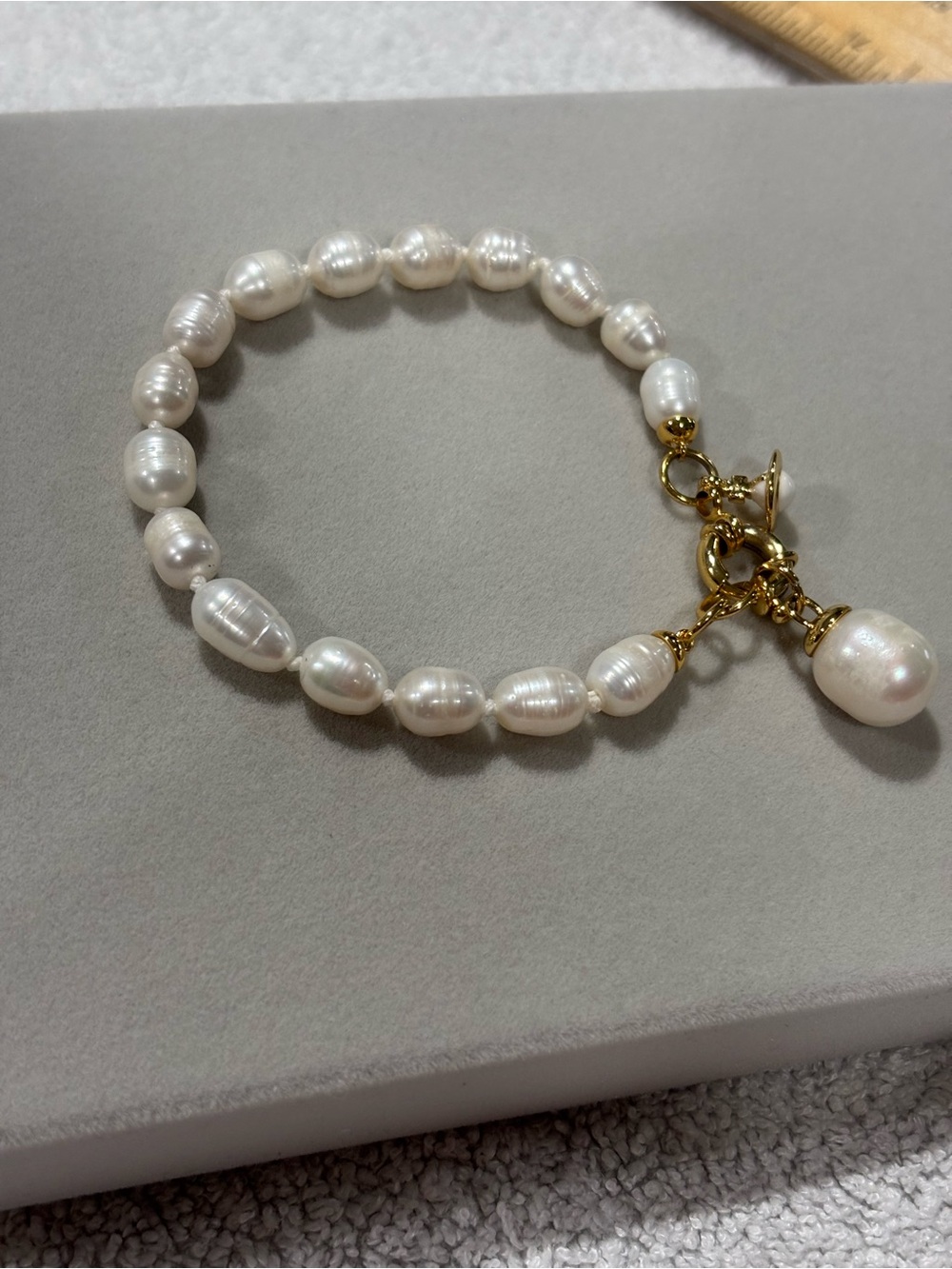 Vivienne Westwood White Pearl Bracelet with Gold Charm - Picture 7 of 10